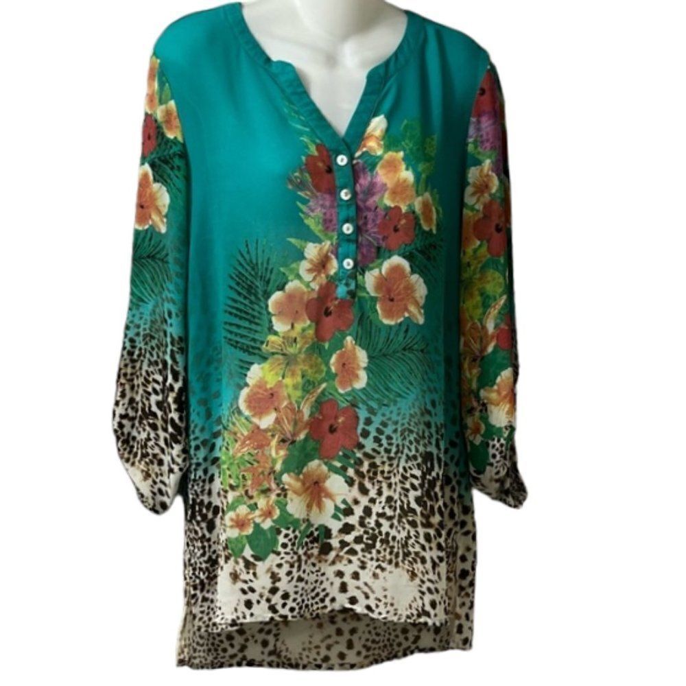 Soft Surroundings Teal Floral Animal Print 3/4 Sleeve Split Neck Tunic Medium